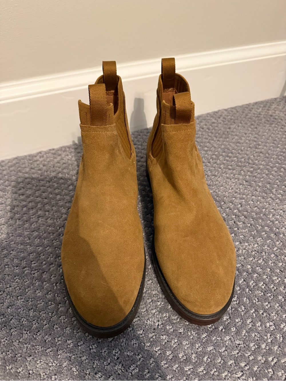 Women’s AEROSOLES Suede Chelsea Boots in Tan